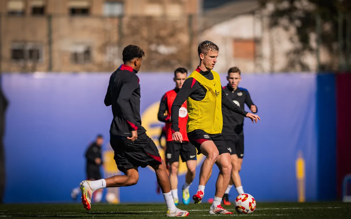 La Liga nới lỏng quy định đăng ký cầu thủ, Rashford sáng cửa thi đấu cho Barcelona